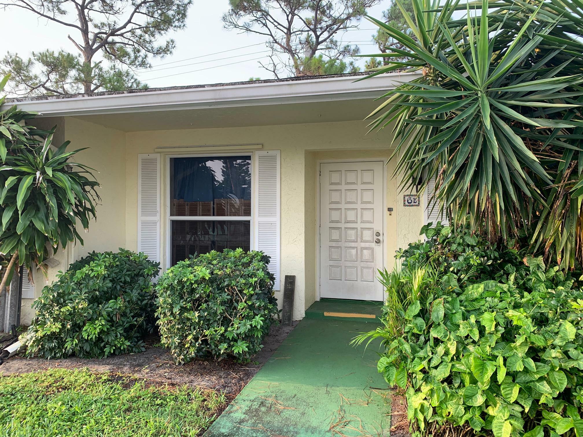 Property Photo:  2830 SW 15th Street 6-B  FL 33445 