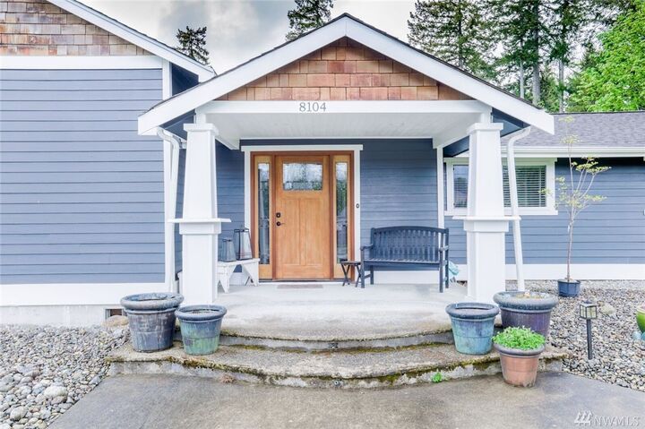 Property Photo:  8104  210th Avenue E  WA 98391 