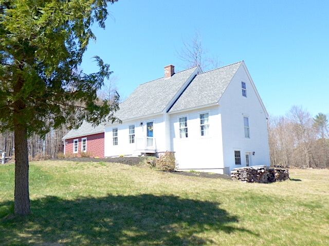 Property Photo:  1033 Long Street  NH 03303 