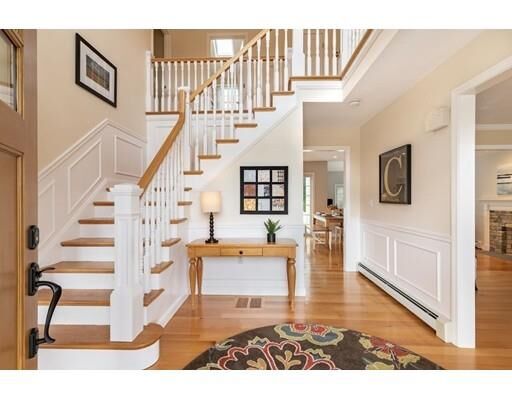 Property Photo: 11 Lone Oak Cir MA 01746