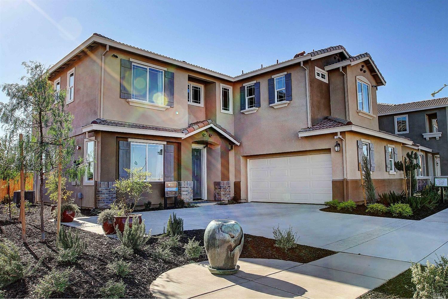 Property Photo:  819 Roadrunner Lane  CA 95688 