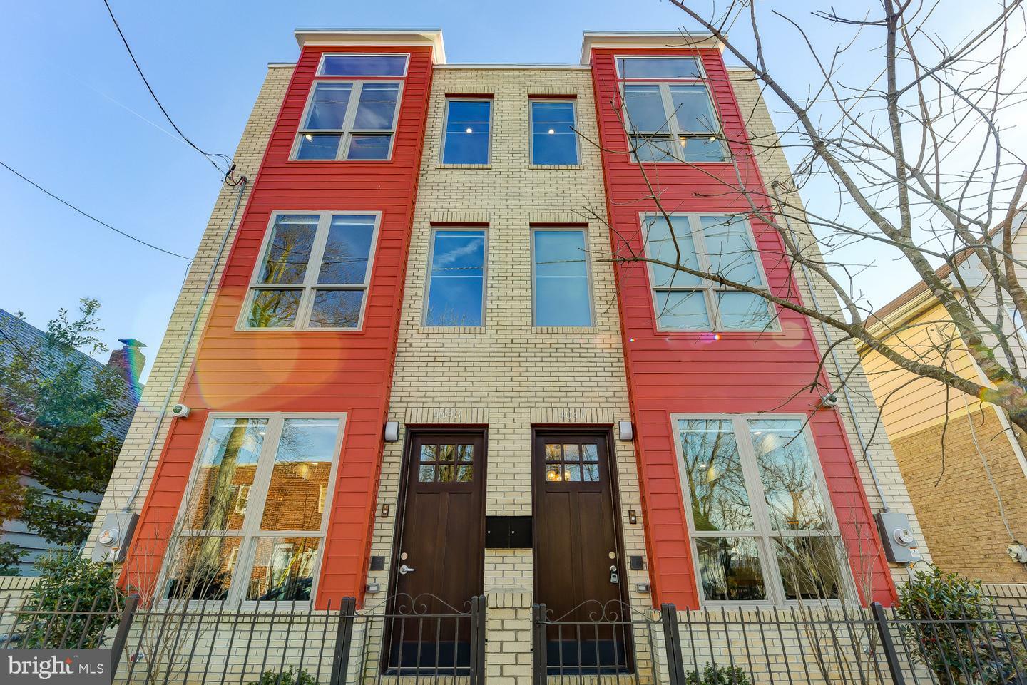 4043 Gault Place NE  Washington DC 20019 photo