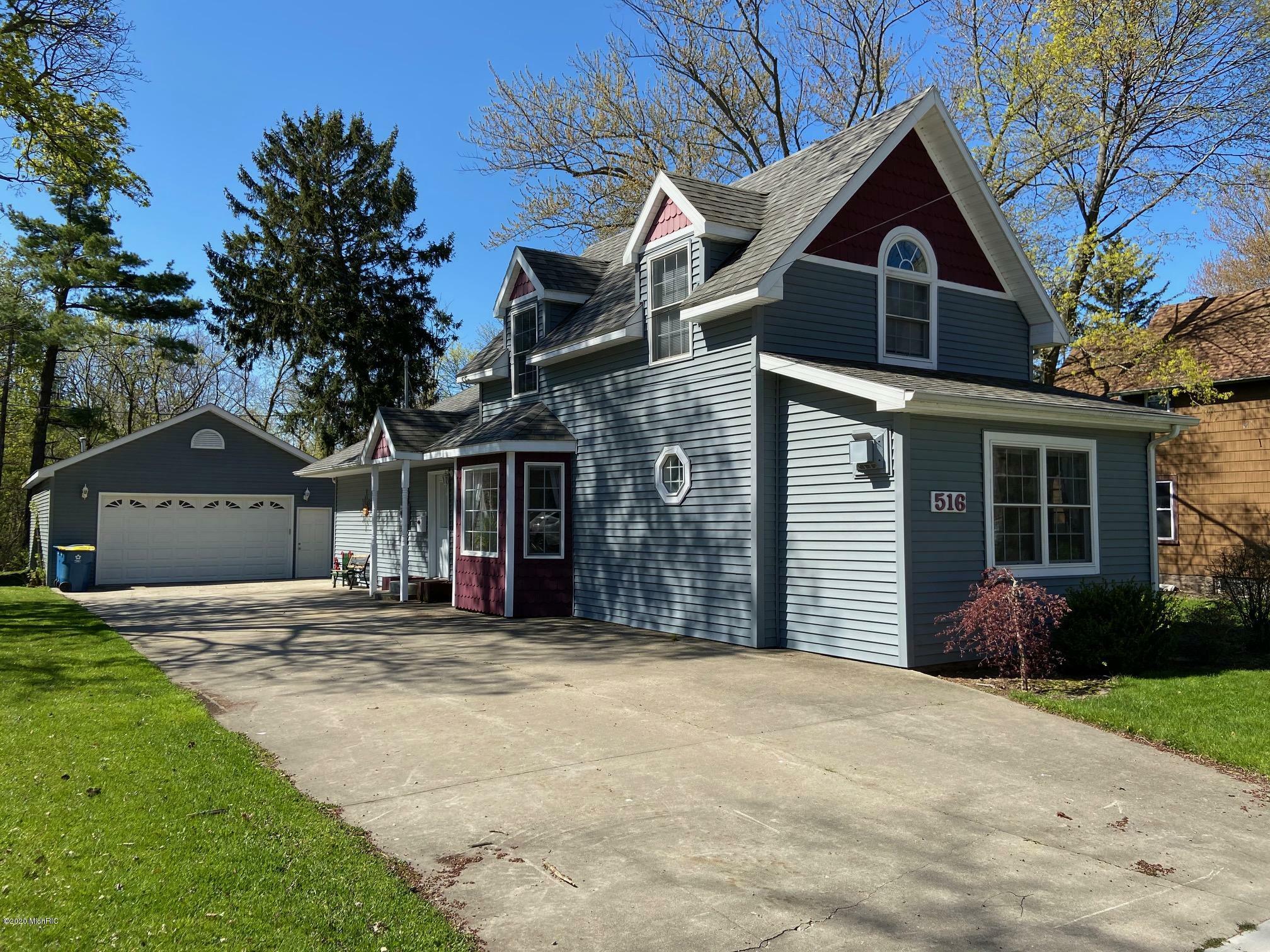 Property Photo:  516 Green Street  MI 49090 