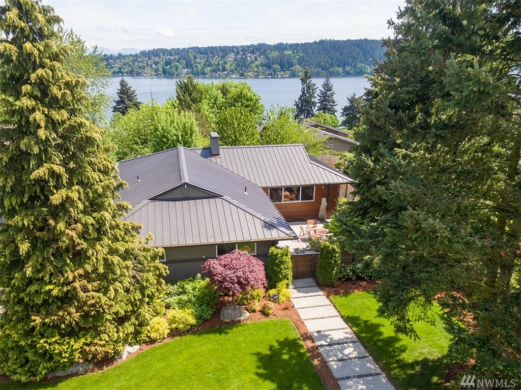 Property Photo: 15024 37th Ave NE WA 98155