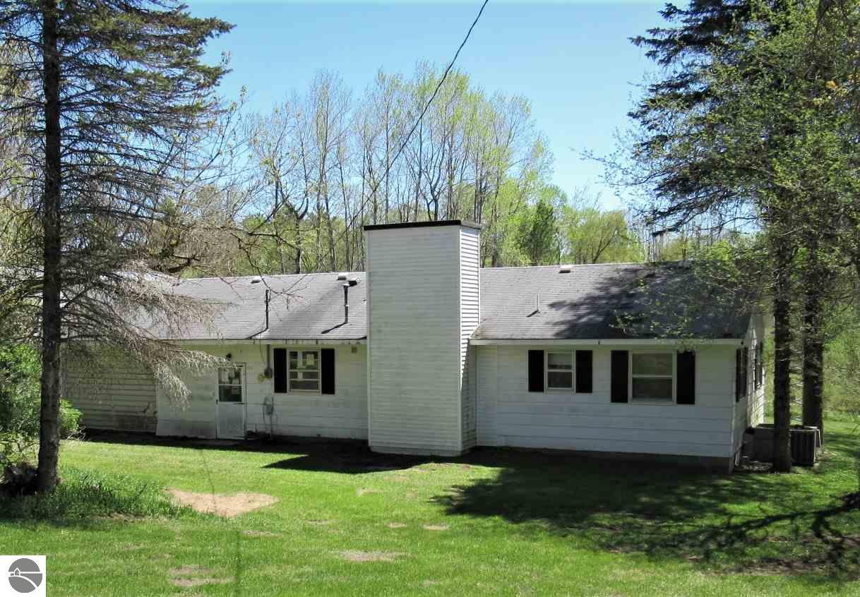 Property Photo:  511 Maple Street  MI 49656 
