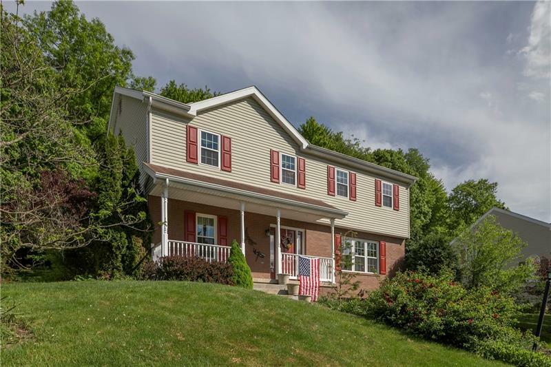 Property Photo:  616 Warwick Ln  PA 16066 