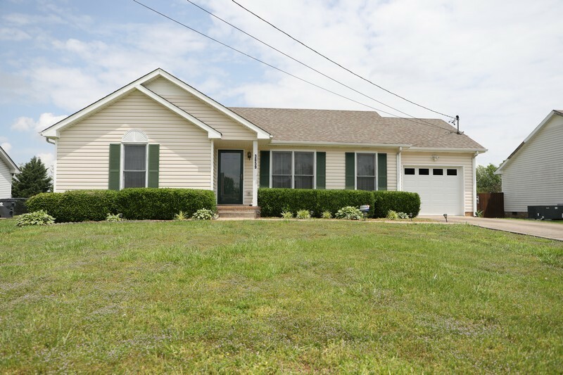 Property Photo:  3859 Marla Cir  TN 37042 