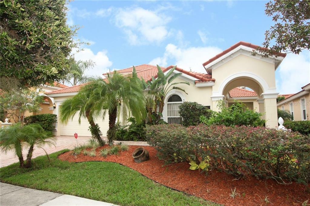 Property Photo:  911 Lascala Drive  FL 34786 