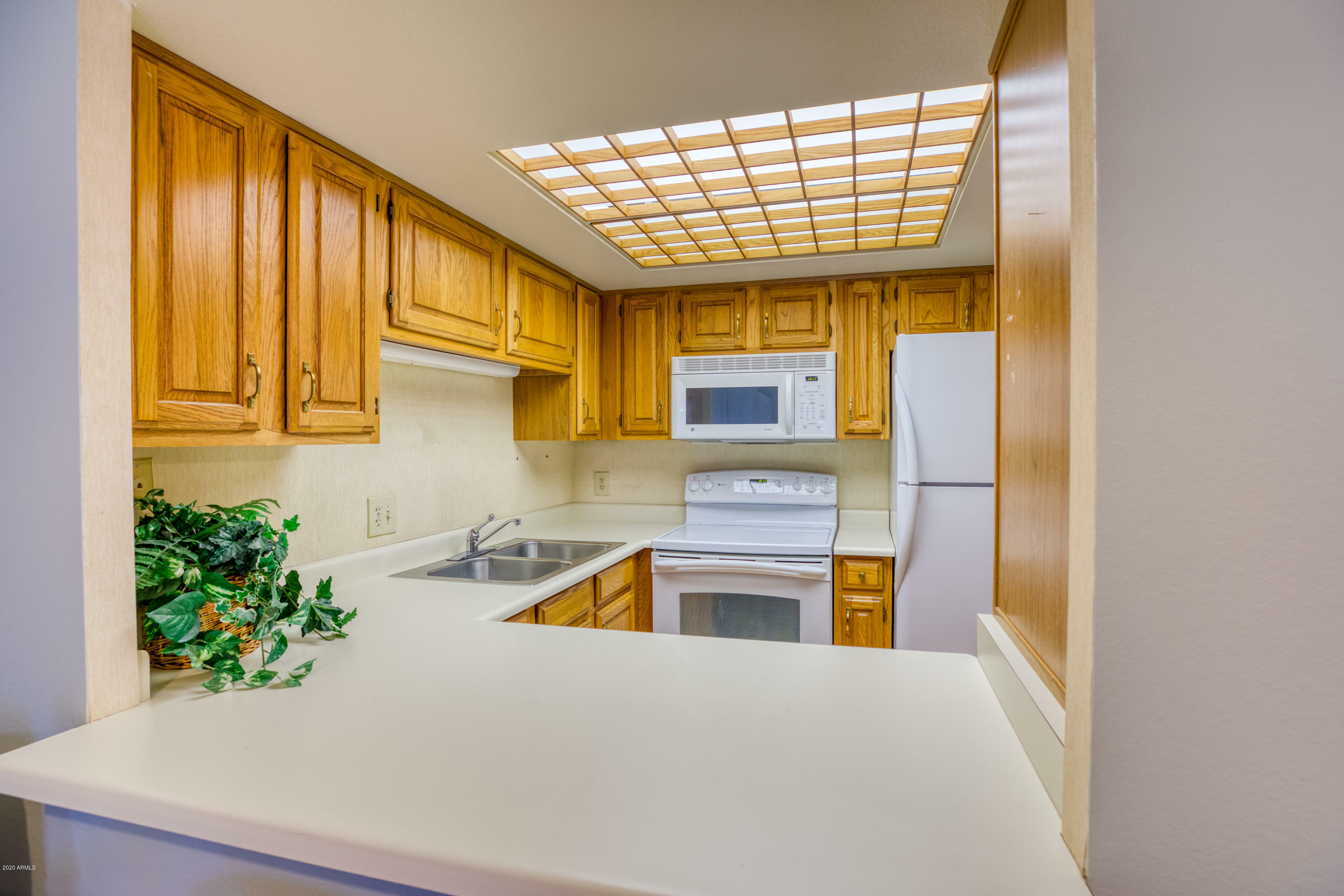 Property Photo: 10330 W Thunderbird Boulevard AZ 85351