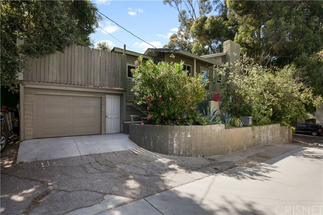 Property Photo: 21432 Rios Street CA 91364