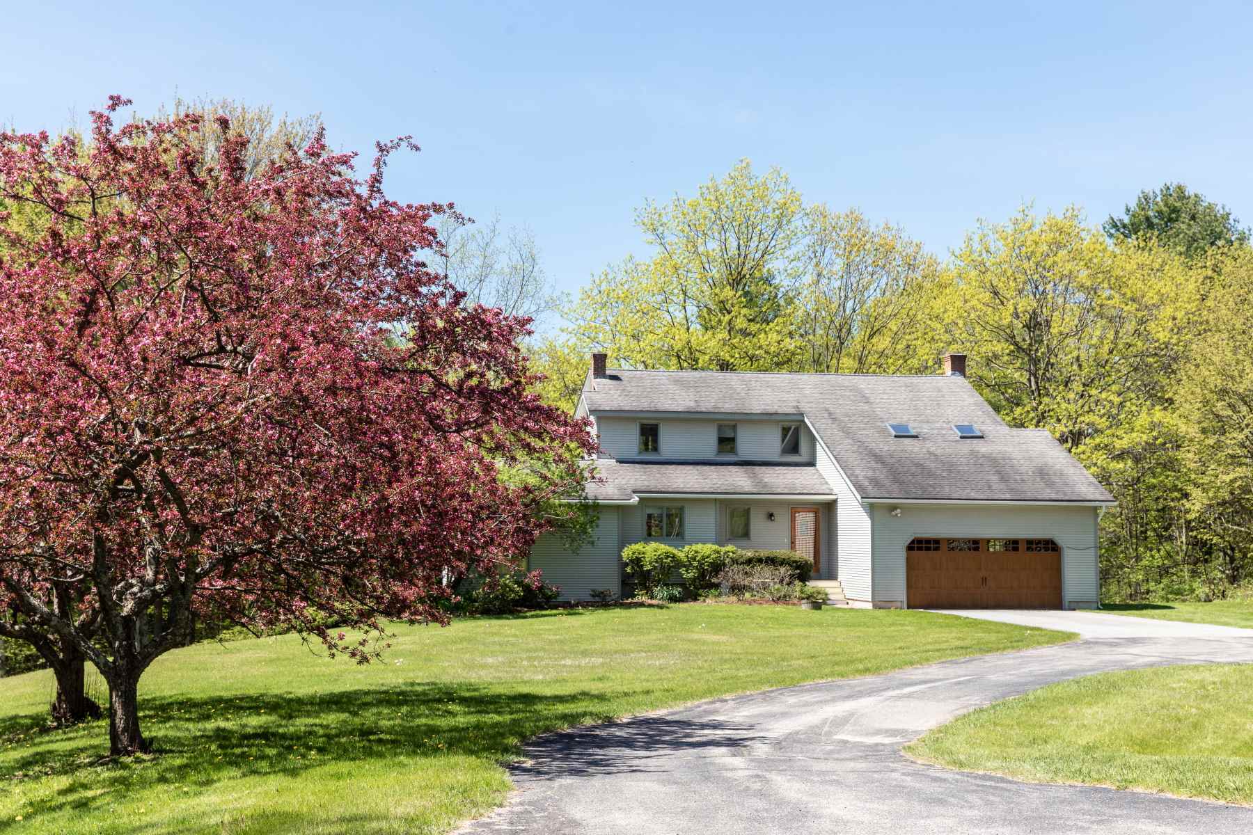 Property Photo:  337 Oak Knoll Road  VT 05495 