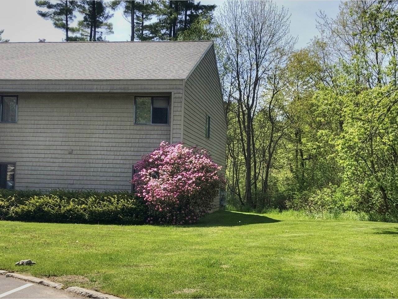 Property Photo: 87 Hawthorne Circle VT 05403