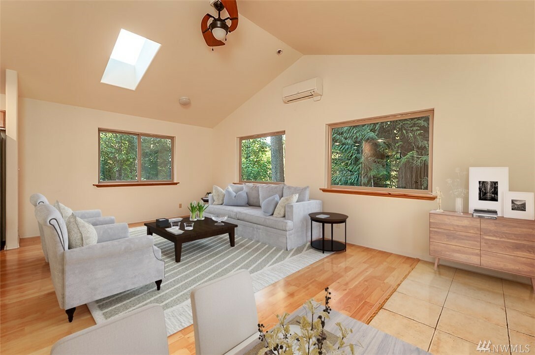 Property Photo: 2907 Rosewood Terr WA 98262