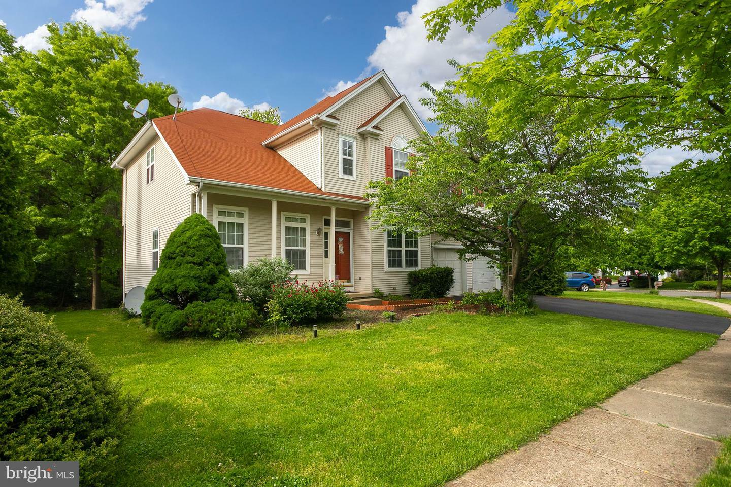 Property Photo:  42 York Drive  NJ 08540 