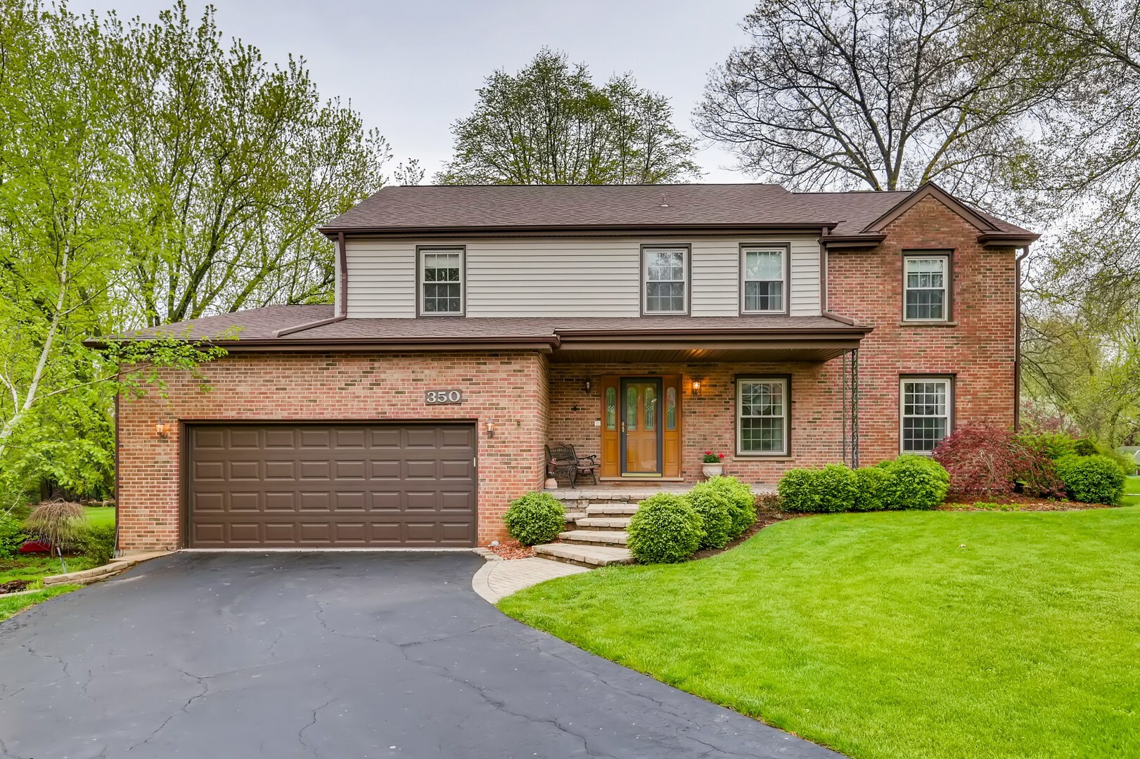 Property Photo:  350 Windsor Lane  IL 60010 