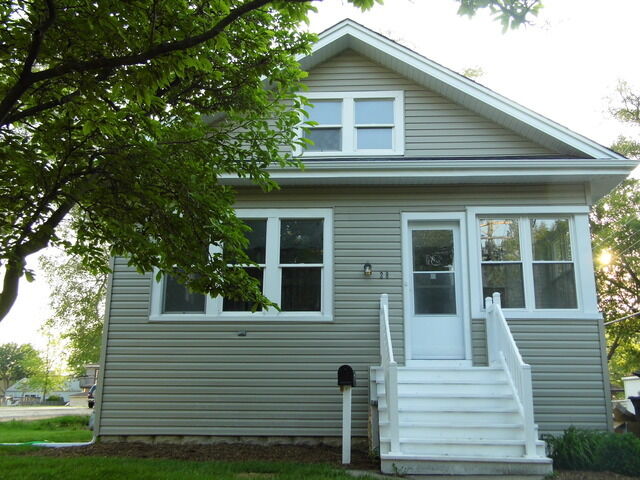 Property Photo:  28 North Harvard Avenue  IL 60181 