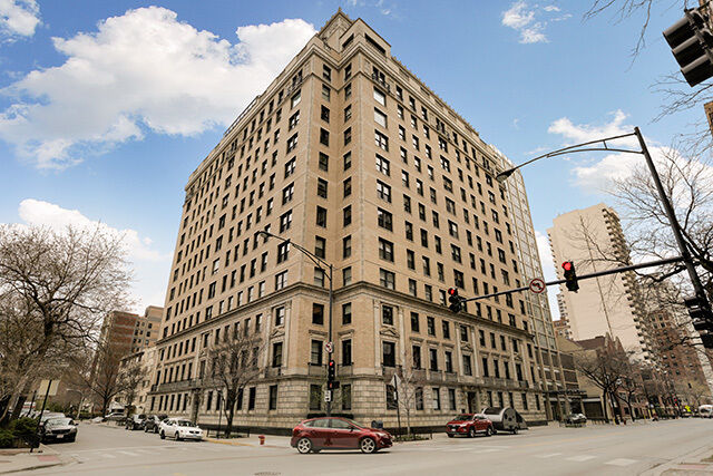 Property Photo: 3100 North Sheridan Road 10D IL 60657