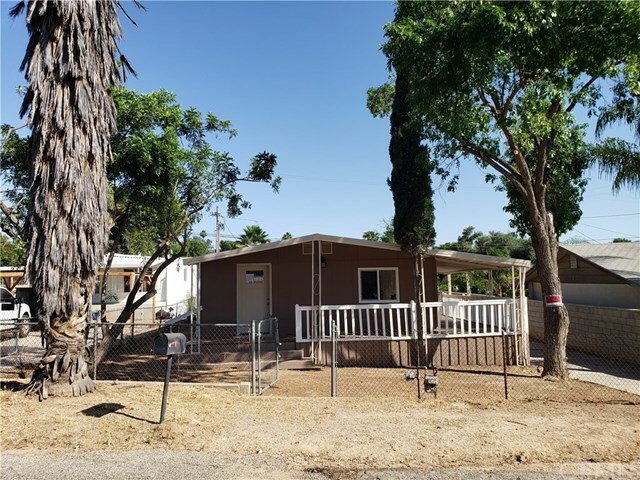 20985 Sylvester Road  Lake Elsinore CA 92530 photo