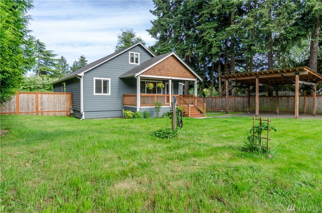 Property Photo:  9834 30th Ave SW  WA 98126 