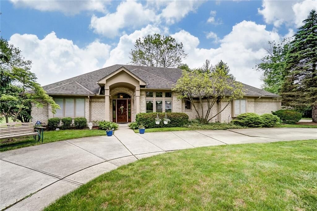 Property Photo: 110 Sunnyridge Lane OH 45429