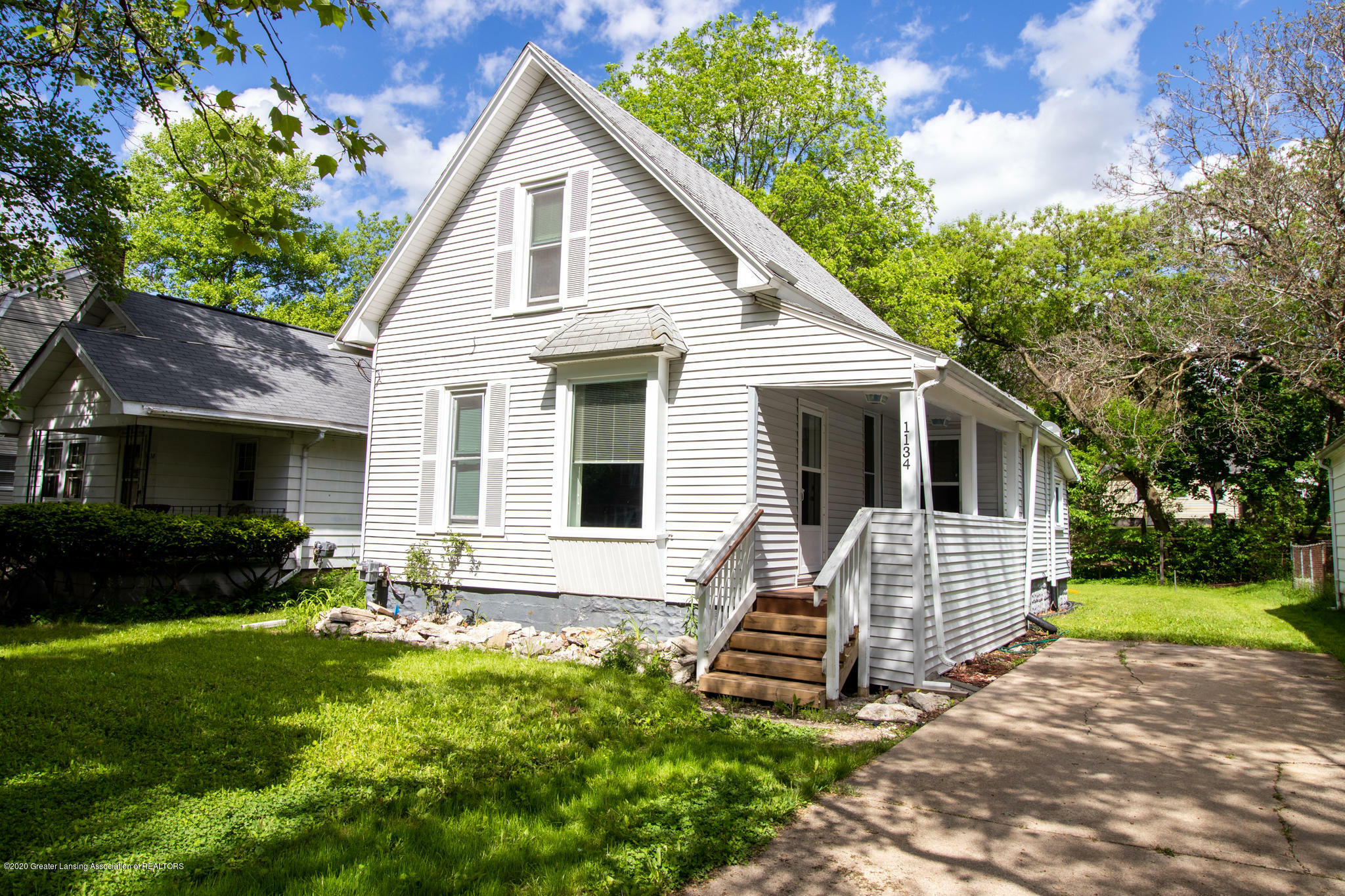 Property Photo:  1134 N Jenison Avenue  MI 48915 