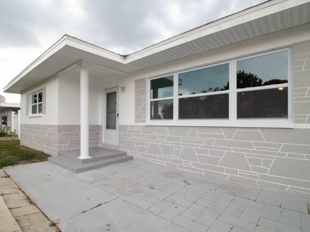 Property Photo:  7689 Ridge Road  FL 33772 