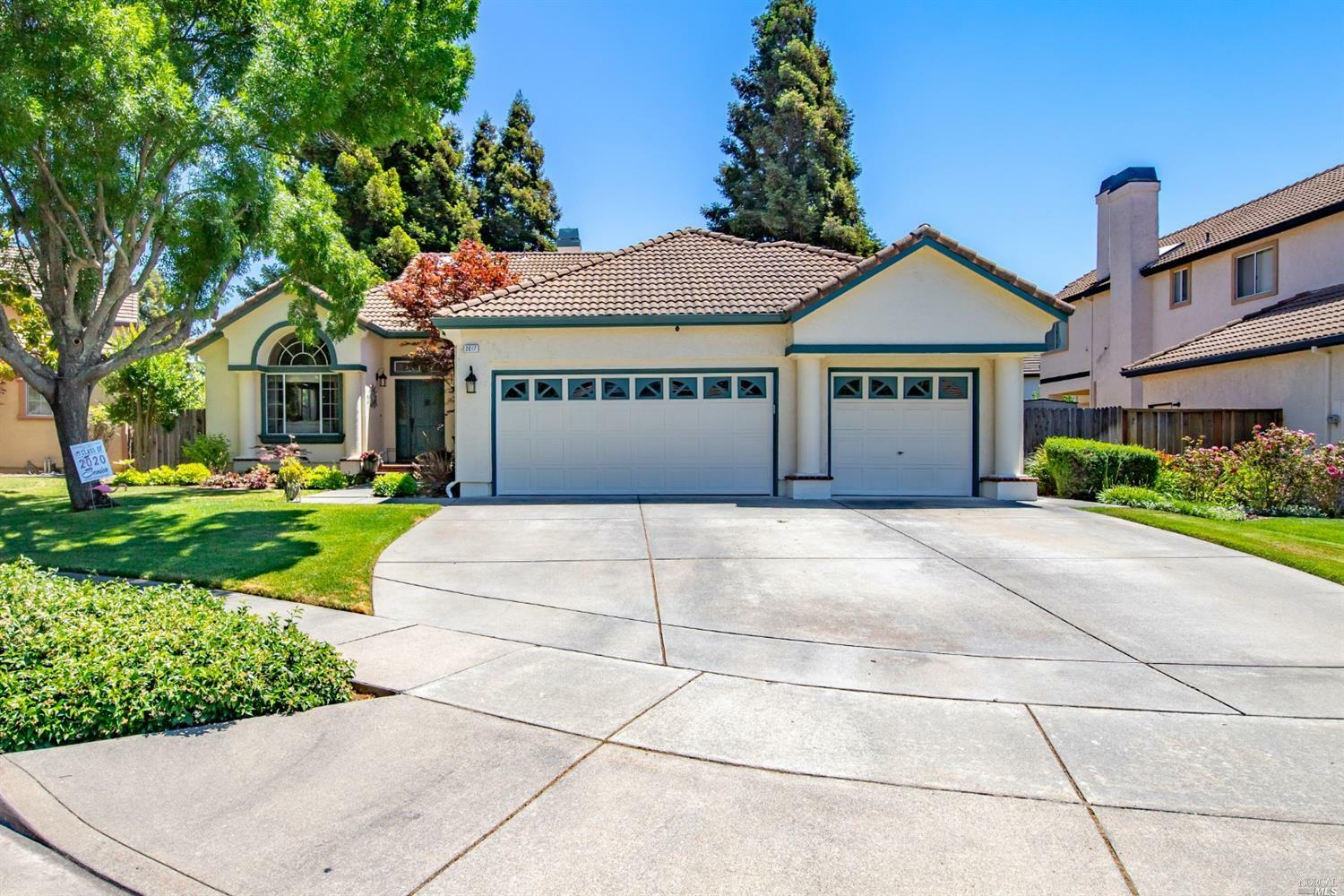 Property Photo:  2217 Fieldcrest Court  CA 94534 