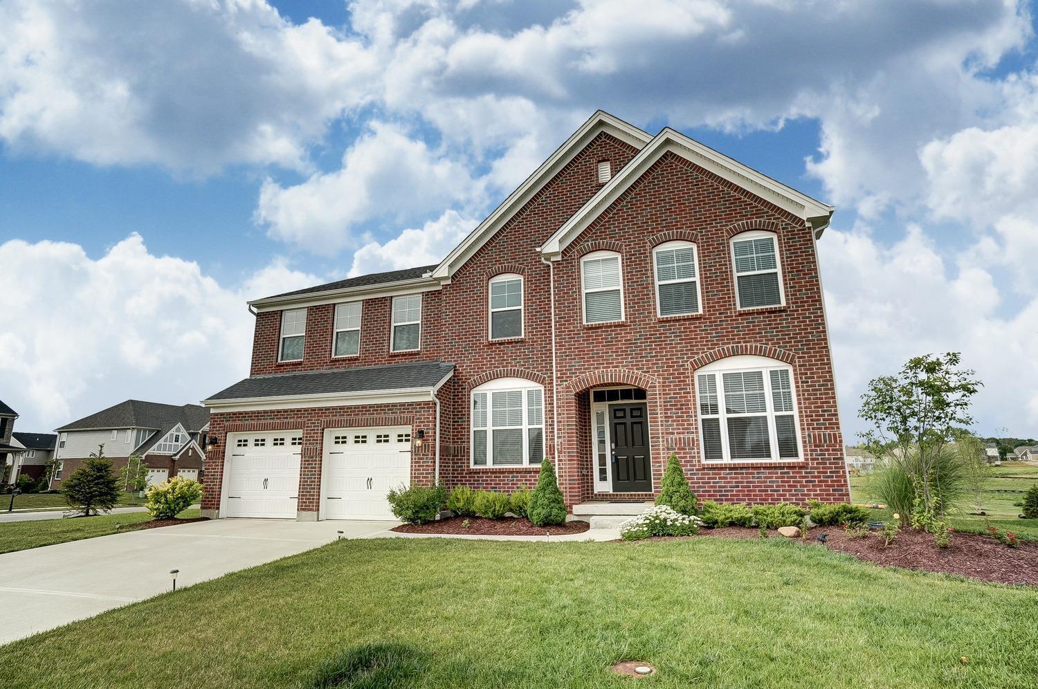 Property Photo: 2900 Stonemark Ct OH 45036