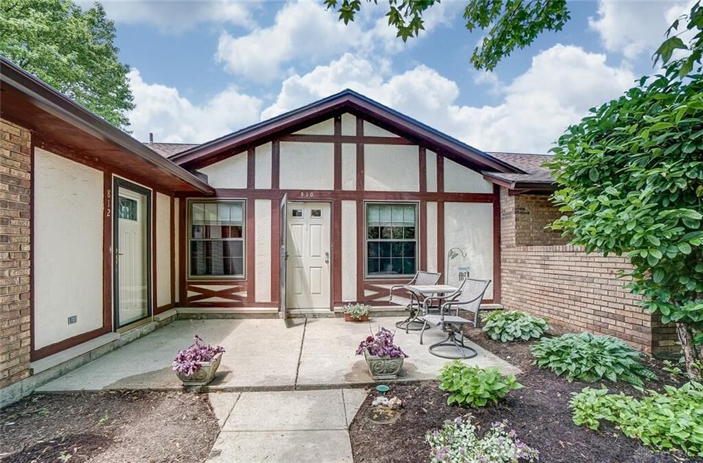 Property Photo:  810 Pine Needles Drive  OH 45458 