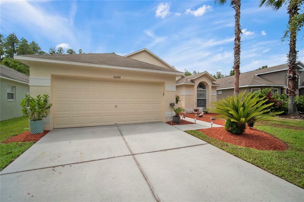 Property Photo:  10460 Lucaya Drive  FL 33647 