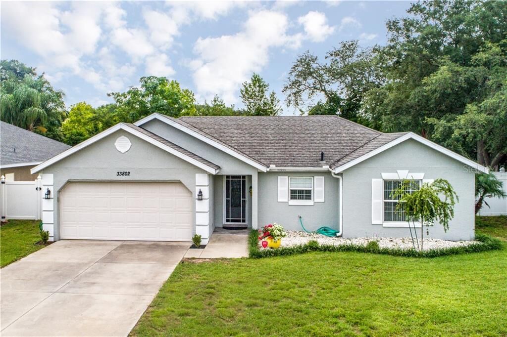 Property Photo:  33802 Silver Pine Dr  FL 34788 
