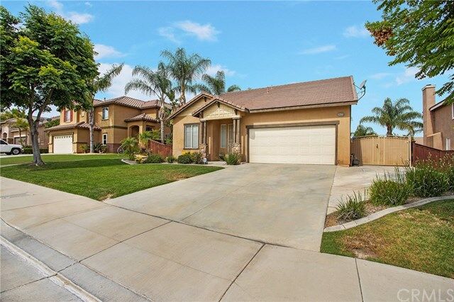 Property Photo:  8633 Cabin Place  CA 92508 