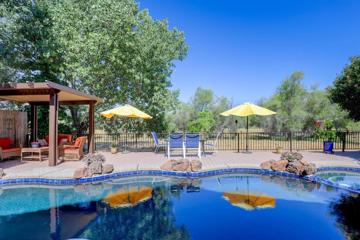 Property Photo: 2605 Swindon Court CA 95765