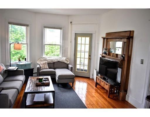 Property Photo: 43 Oakviewn Ter 2 MA 02130