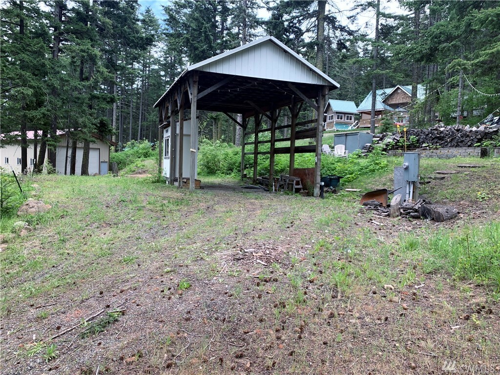 Property Photo: 1270 Skull Springs Rd WA 98922