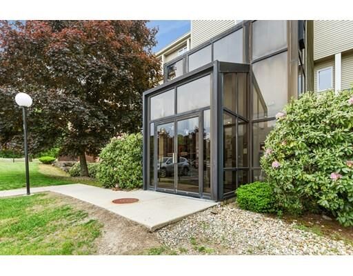 Property Photo:  2 Duck Pond Road 110  MA 01915 