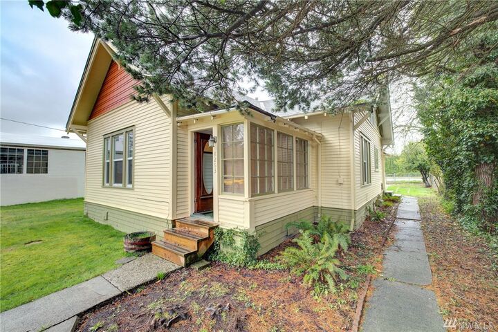 8263 Falls Ave SE  Snoqualmie WA 98065 photo