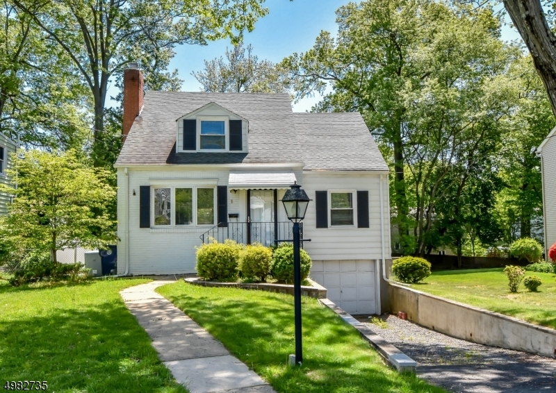 Property Photo: 6 Shady Ln NJ 07023