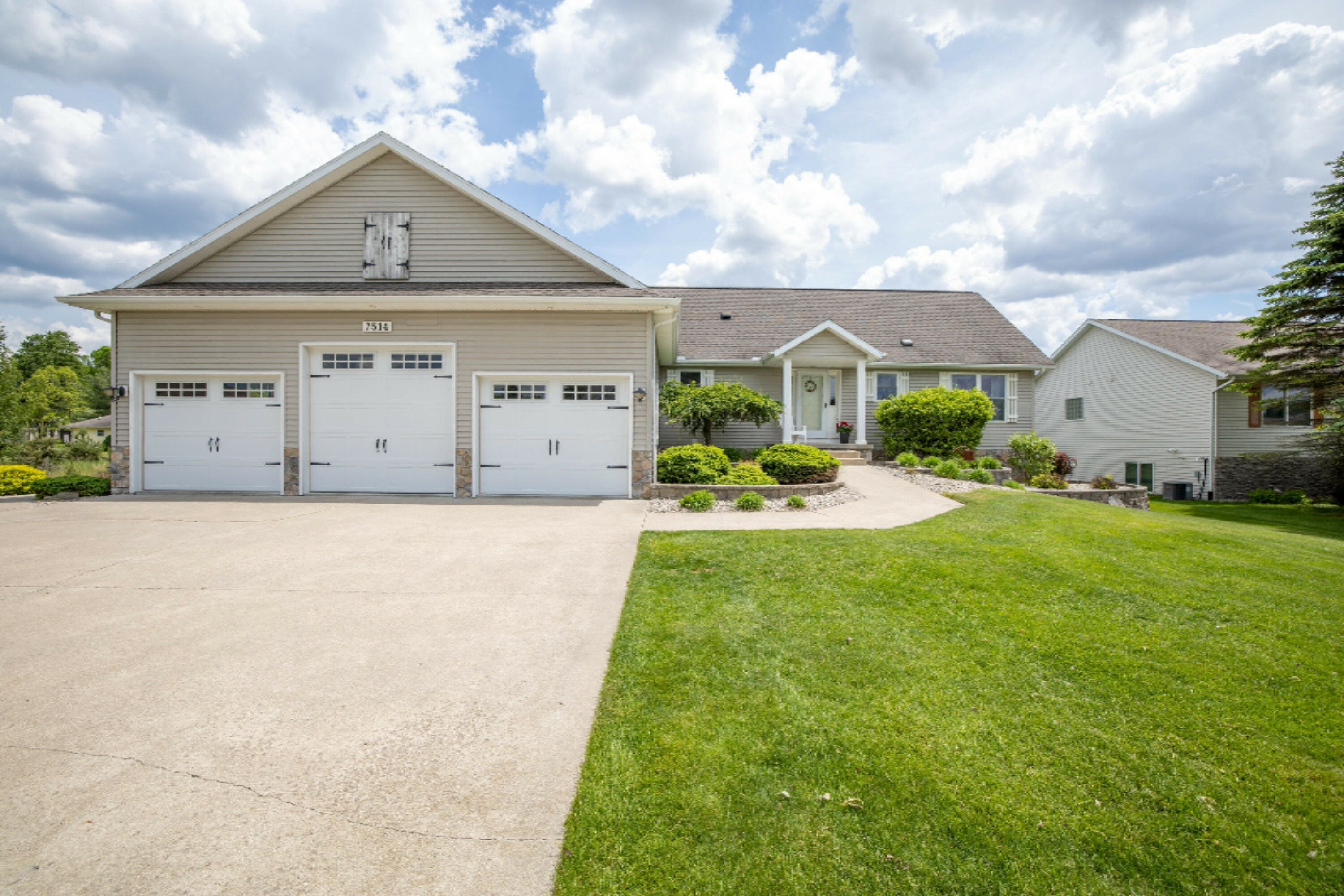 Property Photo:  7514 Ryans Run Road  MI 49346 