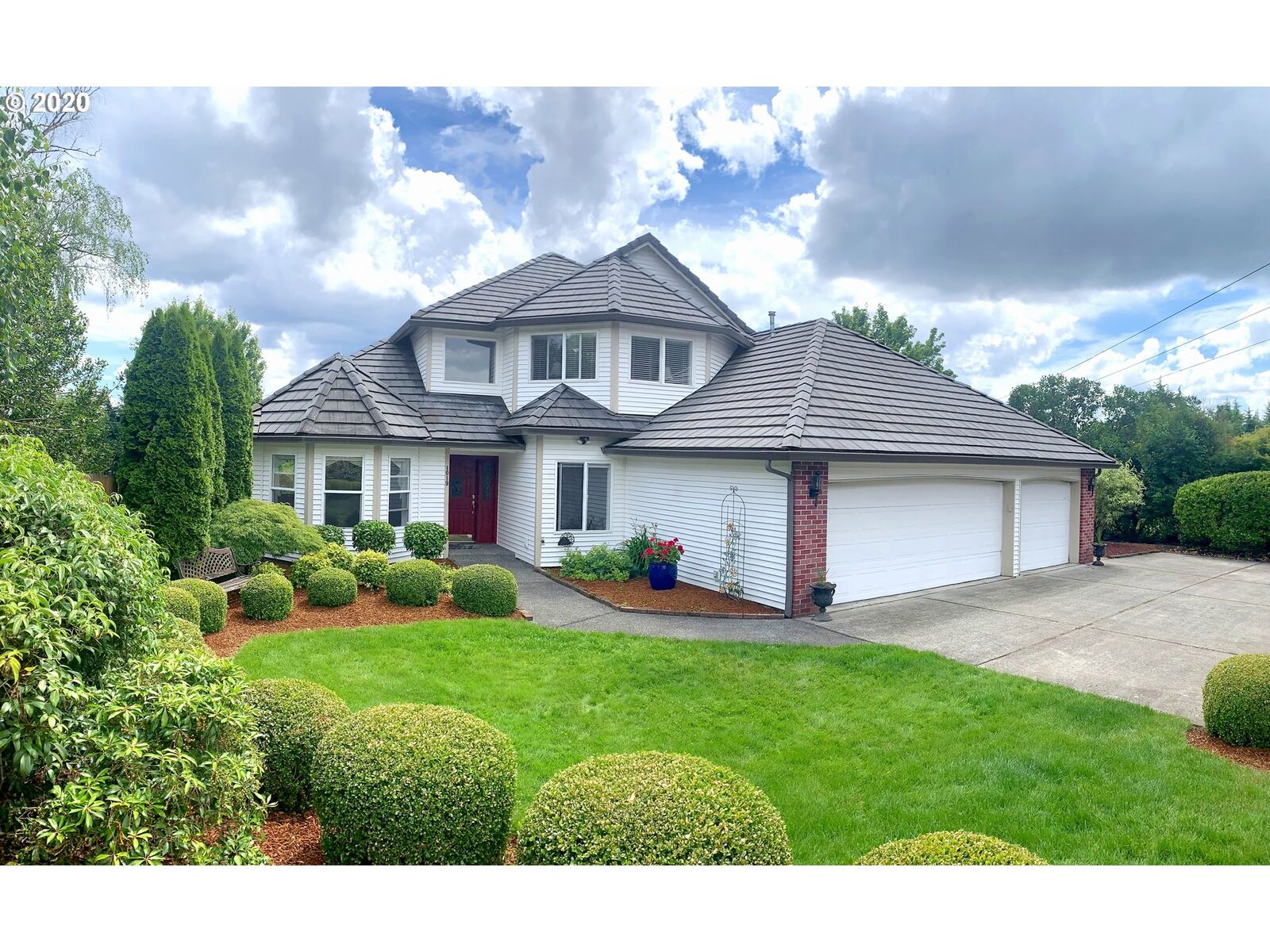 Property Photo: 1019 NW 79th Cir WA 98665