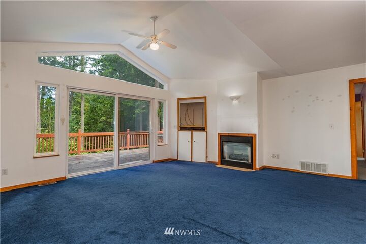 Property Photo:  3050  Forest Lane  WA 98260 