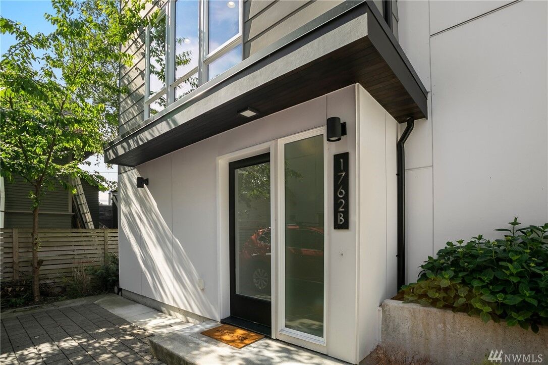 Property Photo:  1762 NW 61st Street B  WA 98107 