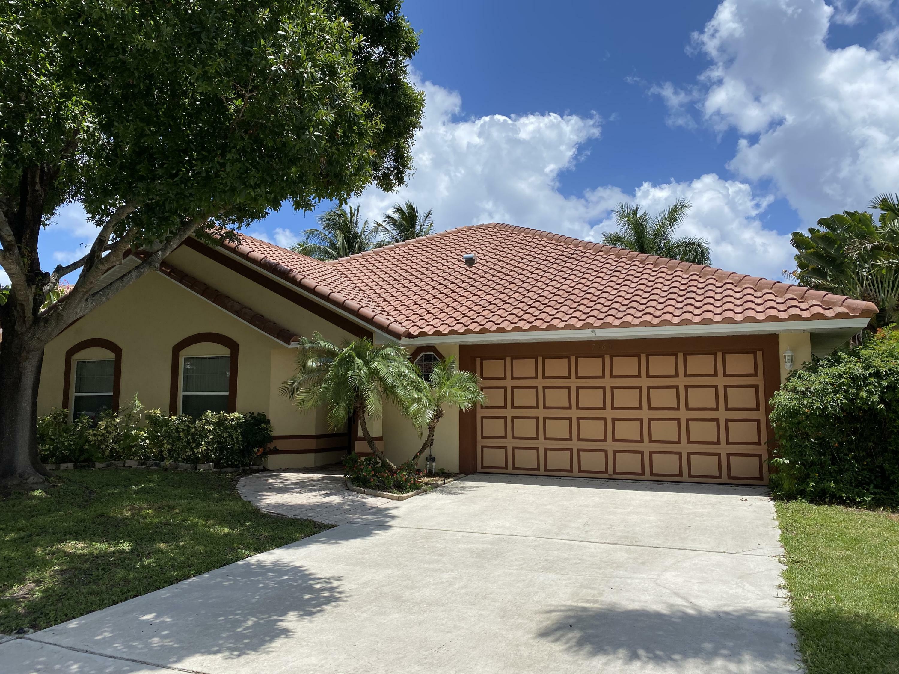 Property Photo: 7360 Rosewood Circle FL 33487