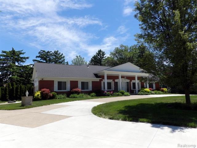 10677 Melbourne Avenue  Allen Park MI 48101 photo