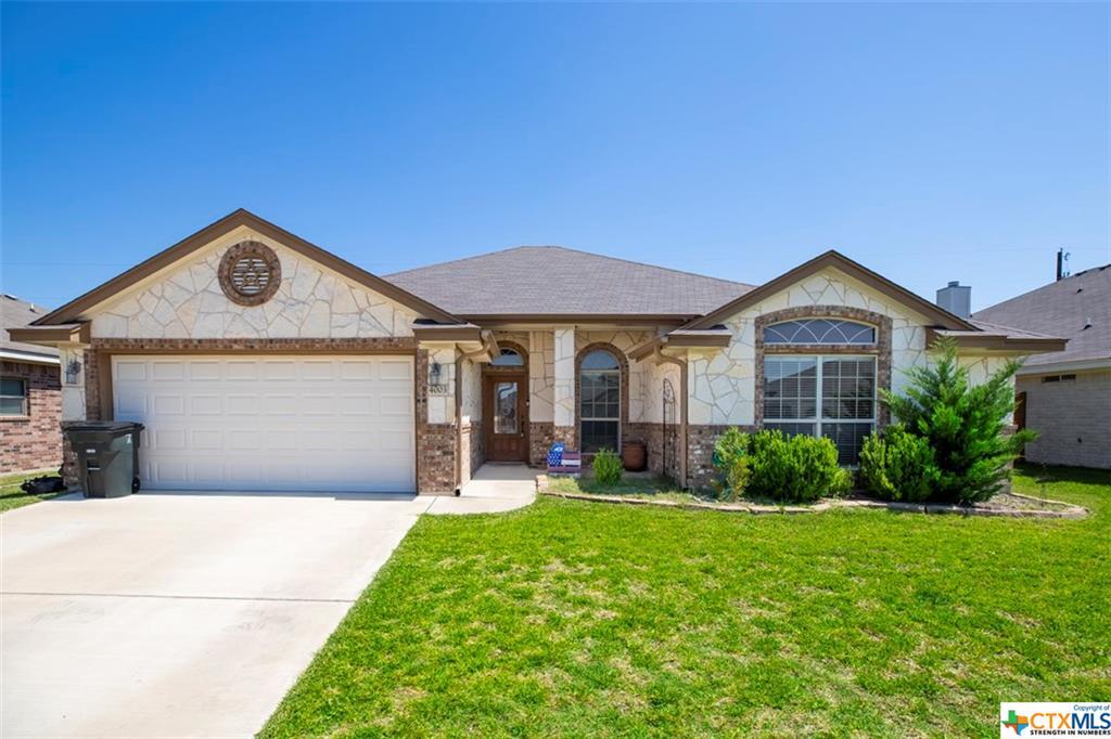 Property Photo: 4003 Dewitt County Court TX 76549