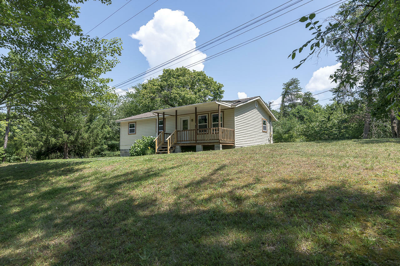 Property Photo: 727 Ic King Rd Rd TN 37865