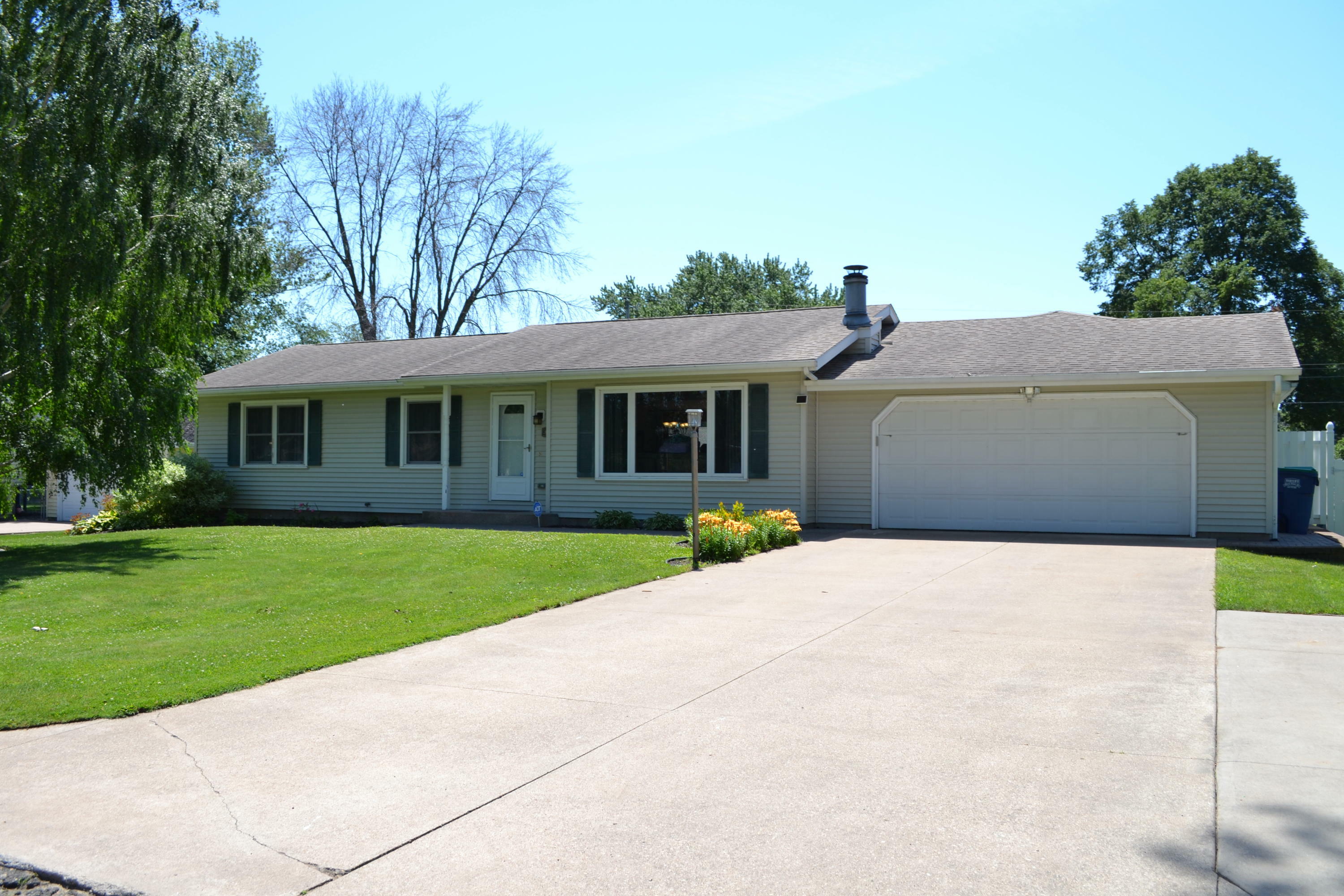 Property Photo:  316 Olivet St  WI 54603 