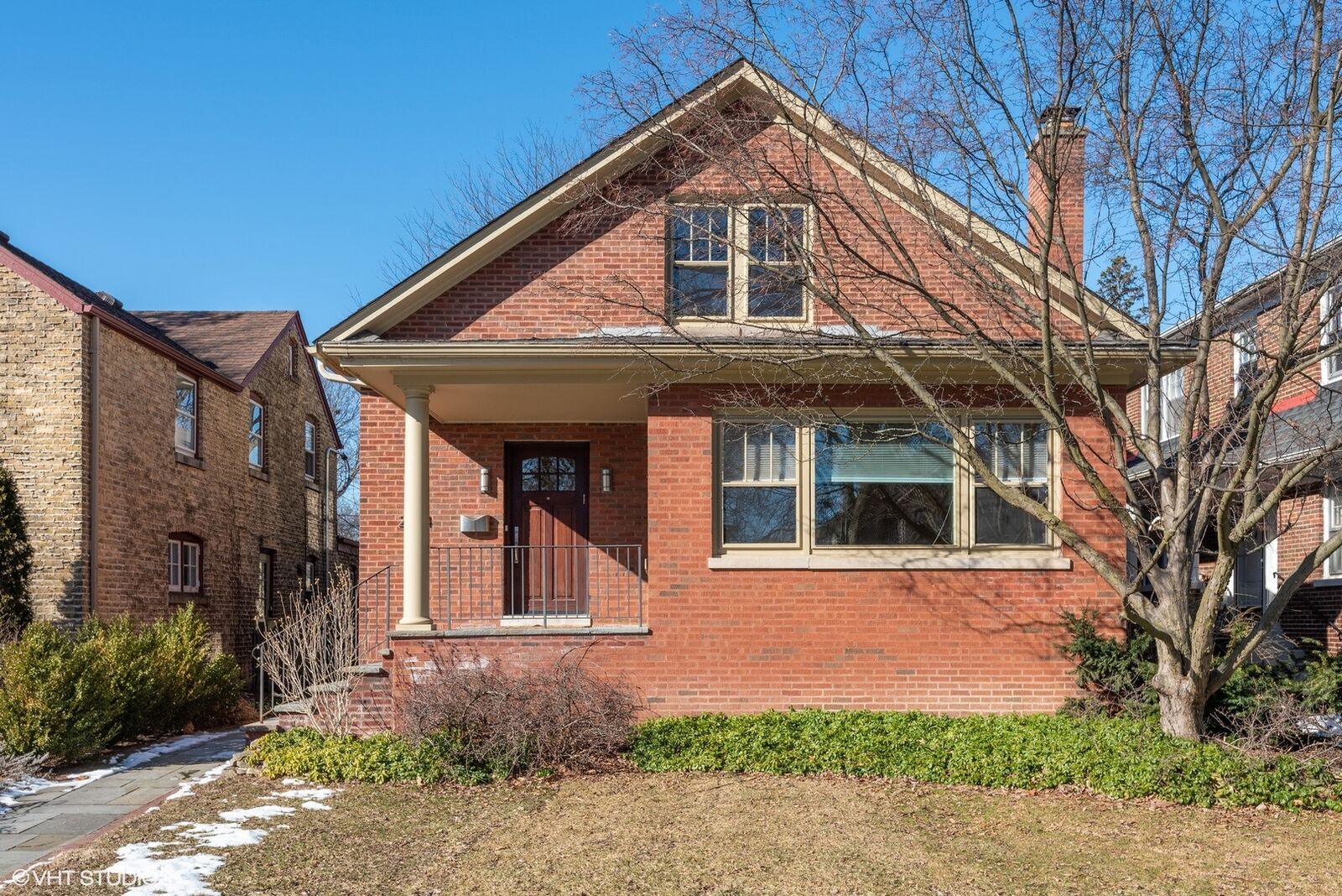 Property Photo: 2144 Forestview Road IL 60201