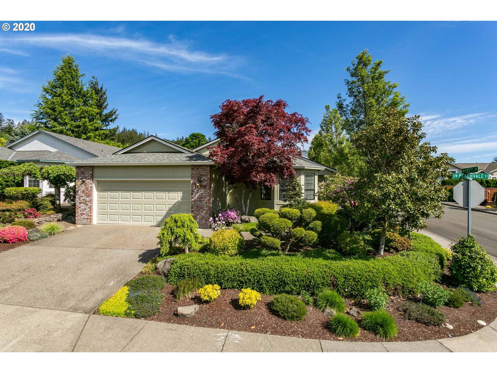 Property Photo:  12717 SW Peachvale St  OR 97224 