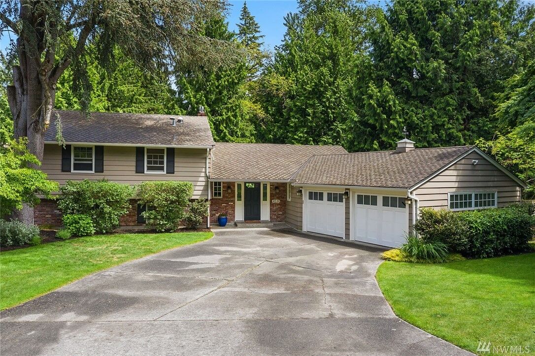 Property Photo: 4530 90th Avenue SE WA 98040